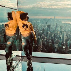 Meet your Posher, Danielle